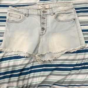Light blue vintage shorts